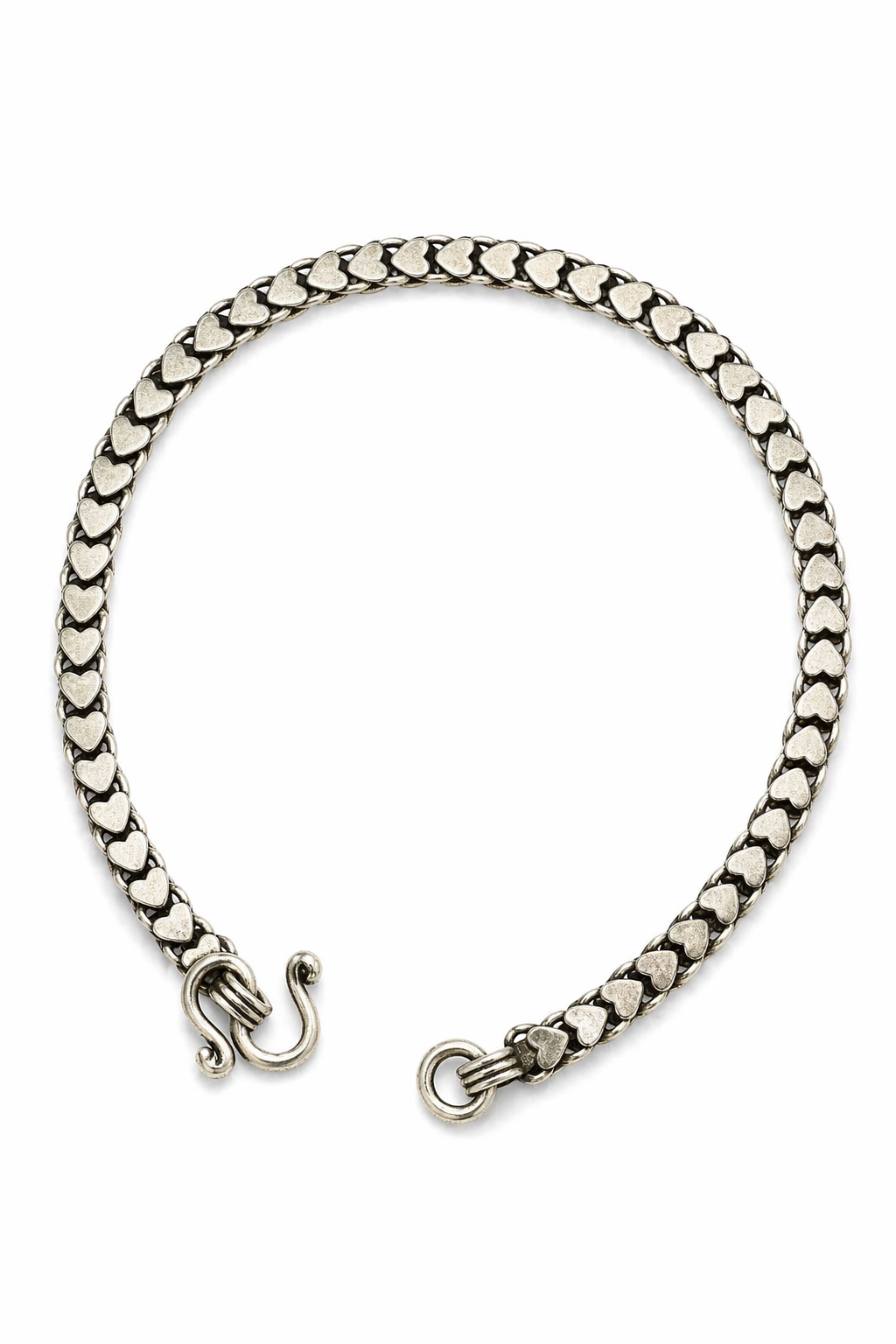 Oxidized Silver Heart-Link Bracelet – Minimal Statement Chain