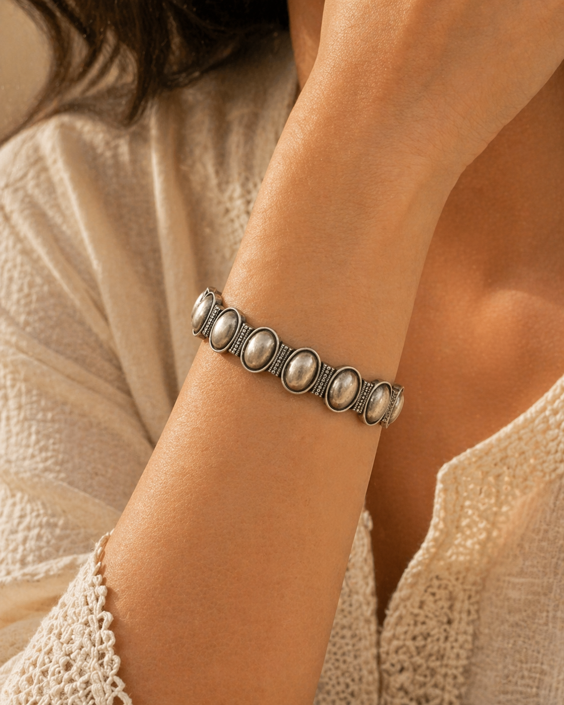 Oxidized Silver Oval Link Bracelet – Textured Classic