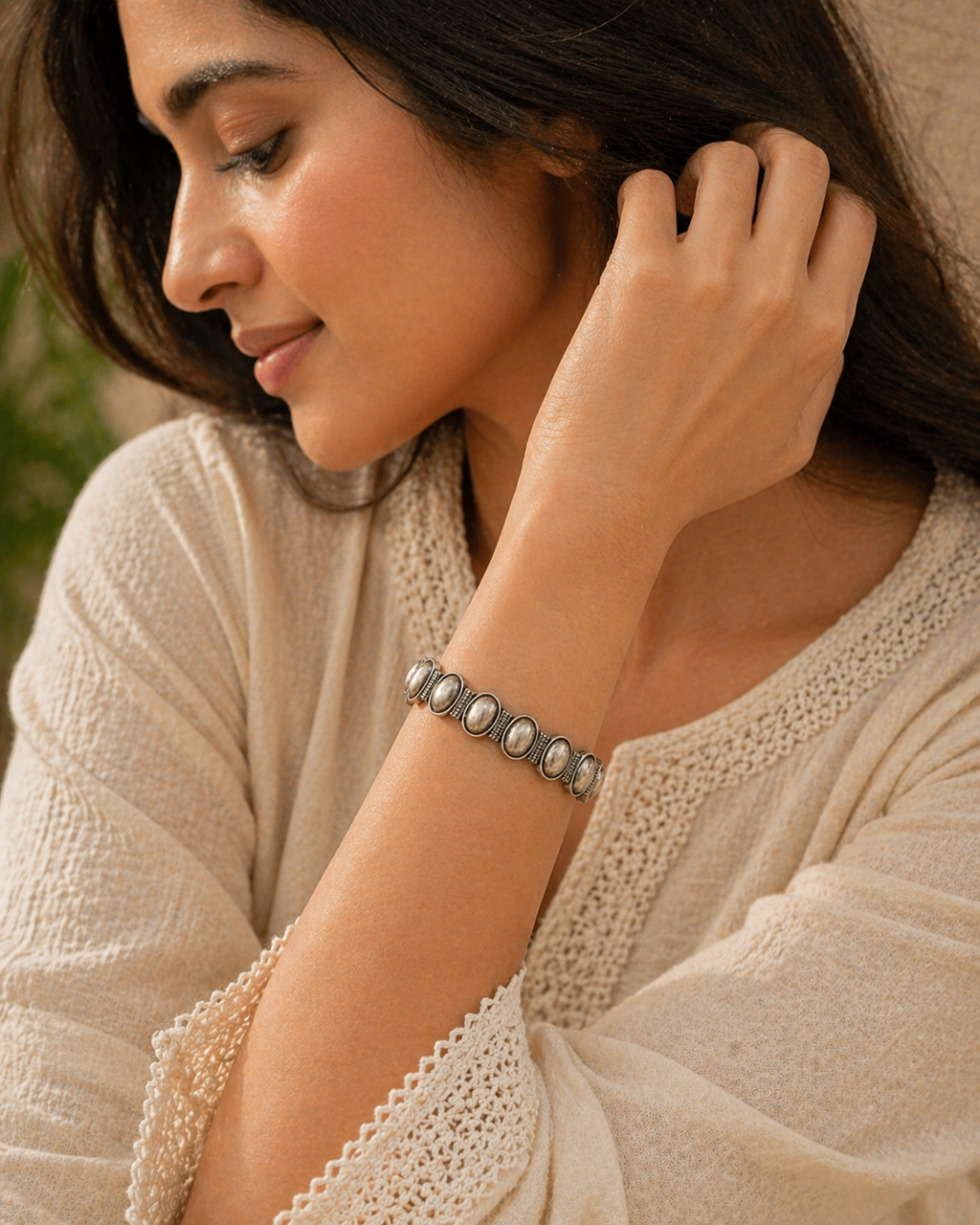 Oxidized Silver Oval Link Bracelet – Textured Classic