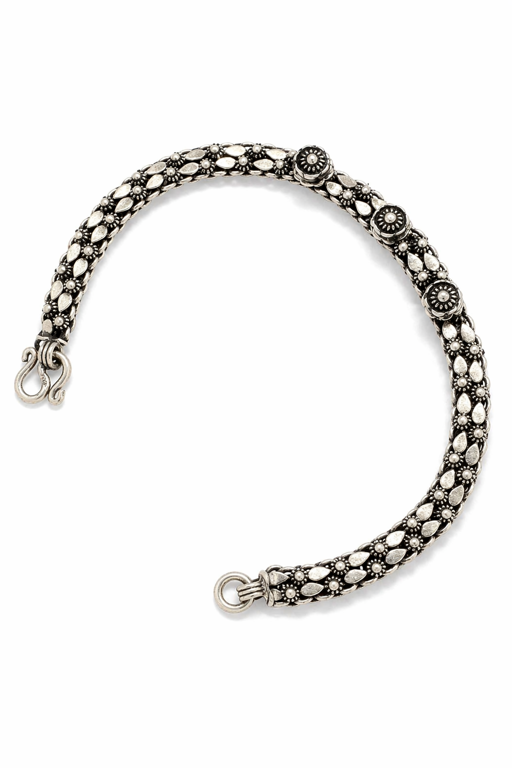 Oxidized Silver Floral Vine Bracelet – Intricate Everyday Statement