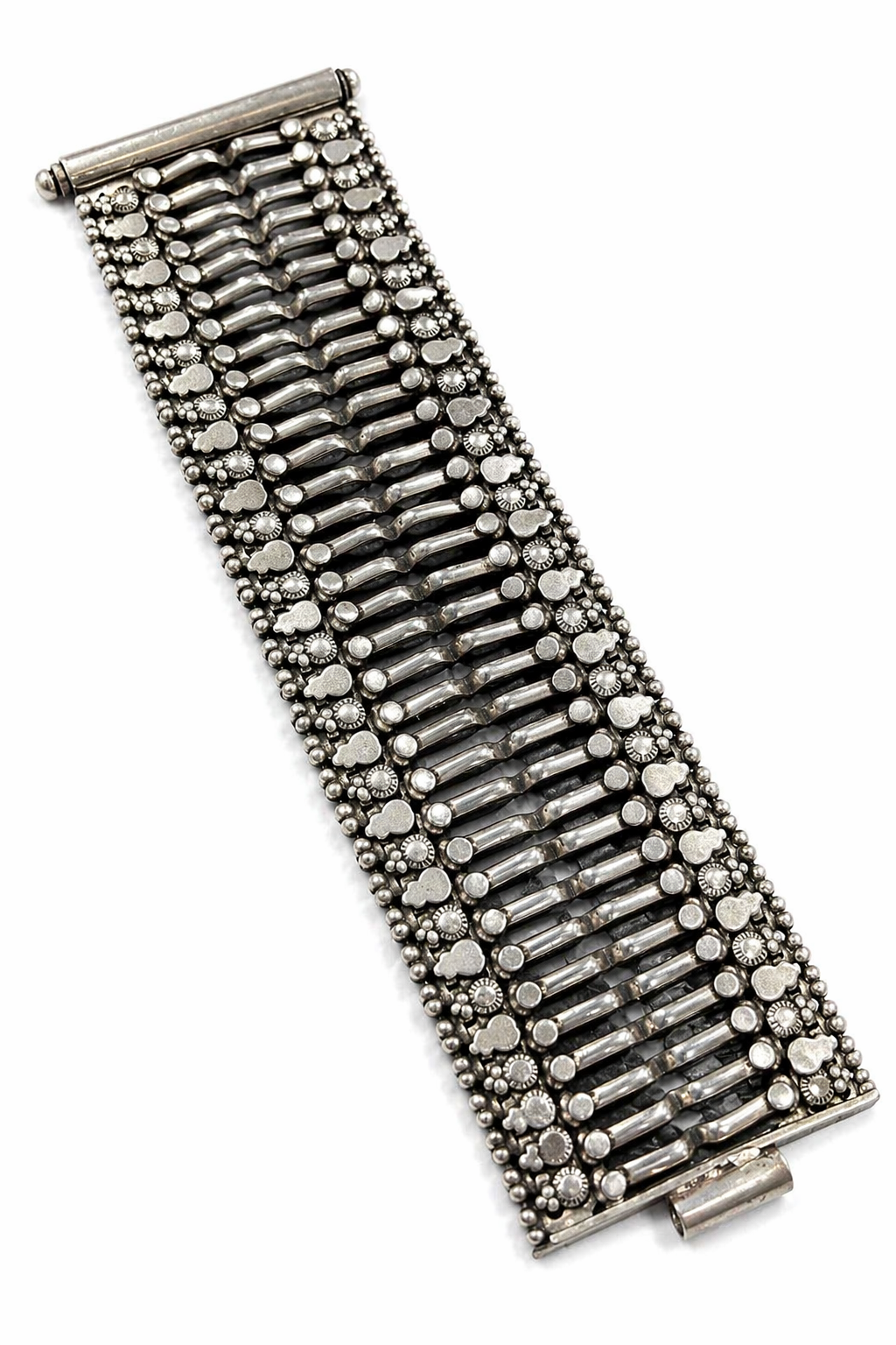 Oxidized Silver Ribbed Bar Statement Bracelet with Tribal Detailing