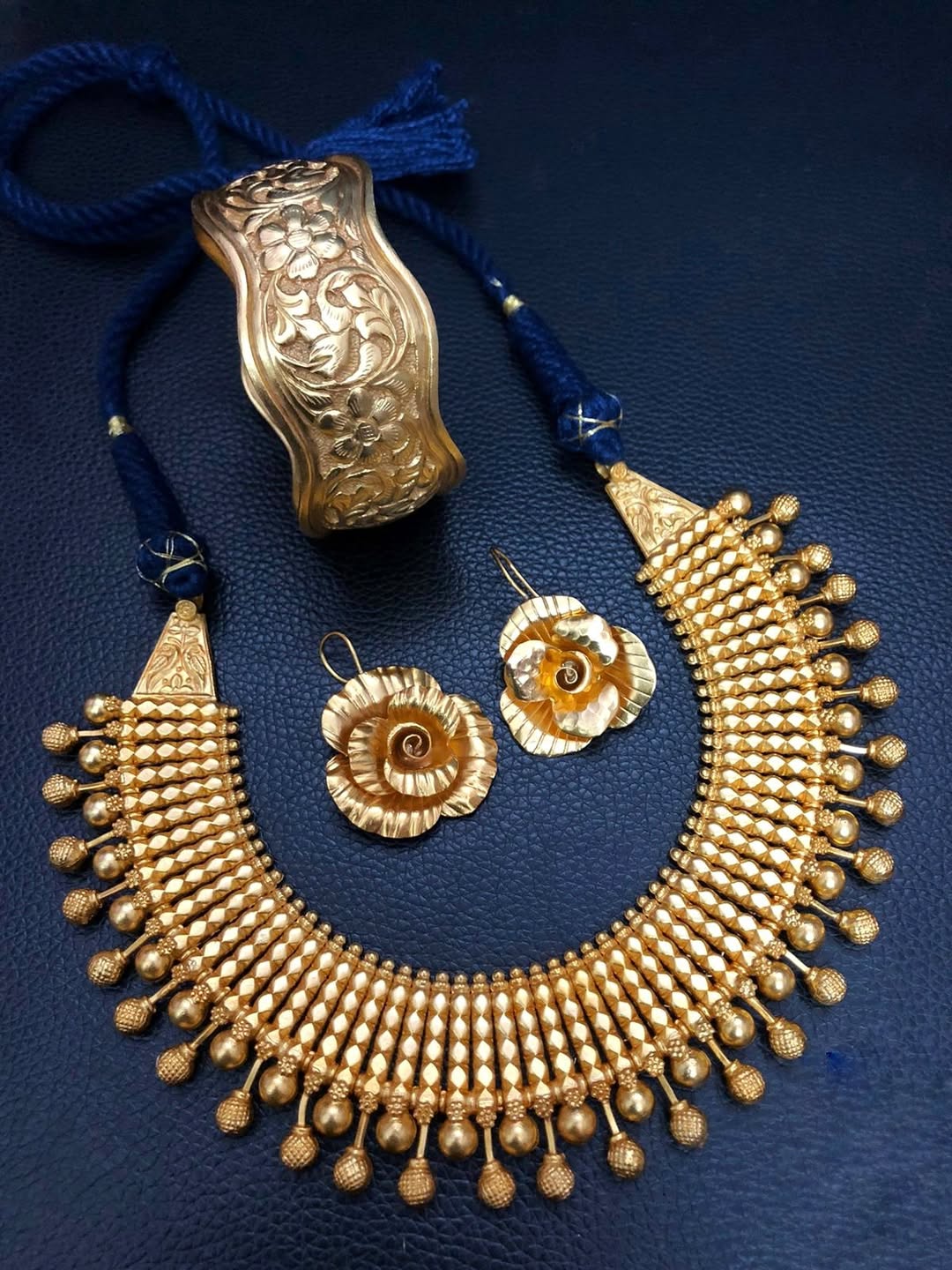 Royal Blue Dori Gold Necklace Set with Beaded Fringe & Floral Accents