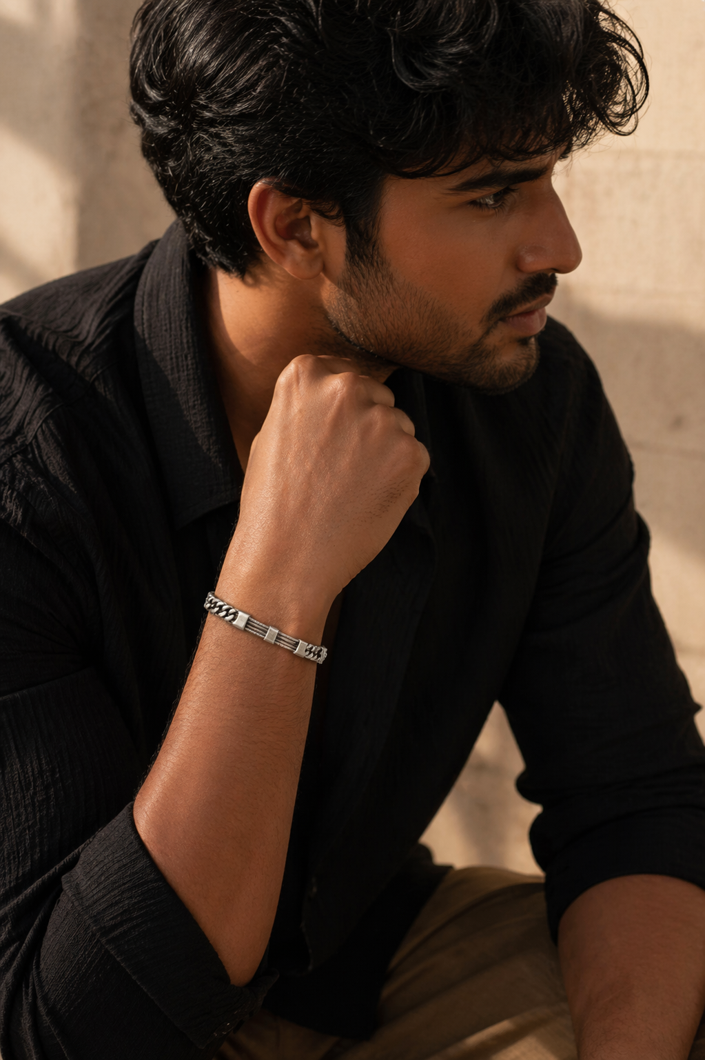 Dual-Texture Chain Silver Bracelet with Statement Clasp
