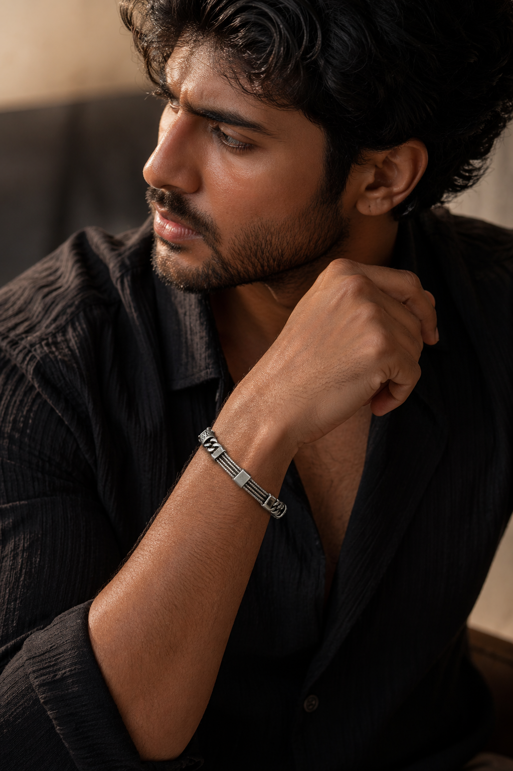 Dual-Texture Chain Silver Bracelet with Statement Clasp