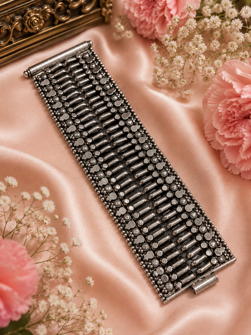Oxidized Silver Ribbed Bar Statement Bracelet with Tribal Detailing