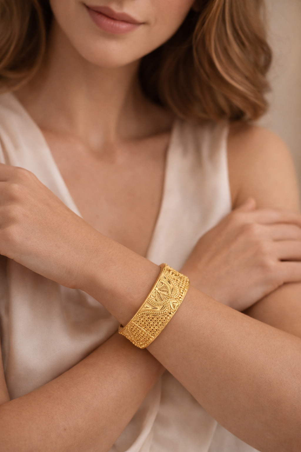 Traditional Engraved Gold Band Ring