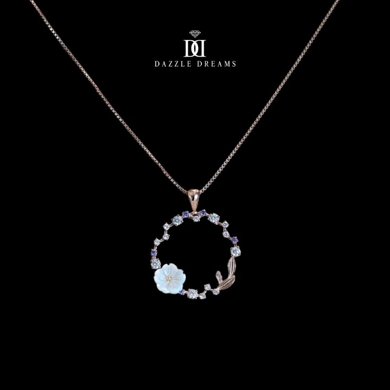FLOWER BLOSSOM NECKLACE